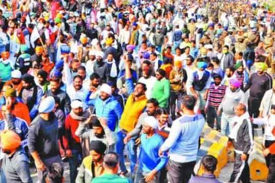 अन्ना अनशन की घोषणा पर किसानों की चुप्पी