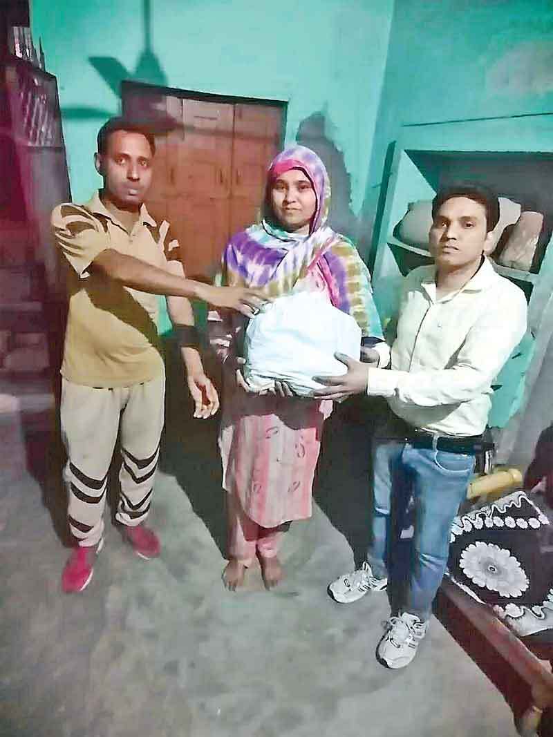 सेवादारों ने गांव-गांव जाकर 20 जरूरतमंद परिवारों को वितरित किया राशन