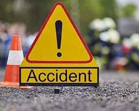 सात वाहनों की आमने सामने भिडन्त, दम्पति सहित 3 की मौत, 8 घायल