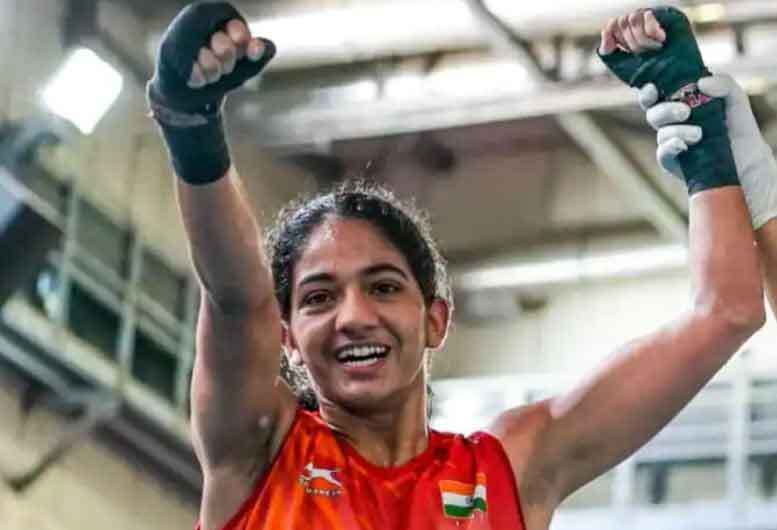 गोल्डन, विजय जुलूस गर्ल नीतू घणघस पहुंची भिवानी