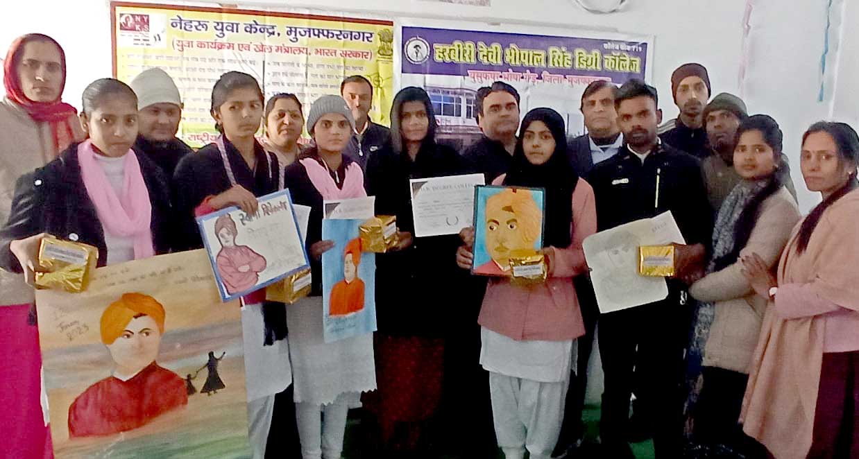 स्वामी विवेकांनद की पेटिंग में तिस्सा की मनीषा रही प्रथम