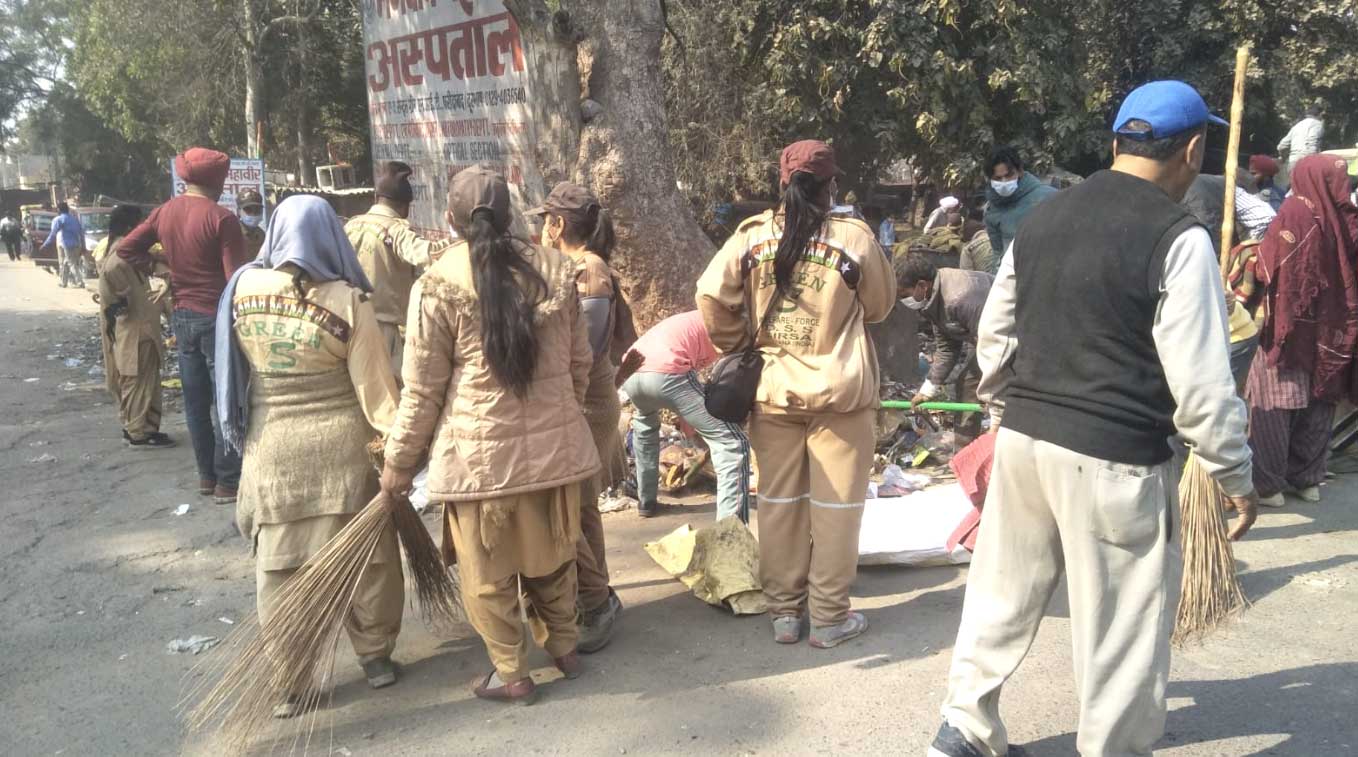 करनाल में बड़े हर्षोल्लास से सफाई अभियान में पहुंचा साध संगत का जन सैलाब