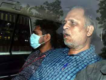 सत्येंद्र जैन की तिहाड़ में बिगड़ी तबीयत, सफदरजंग में दाखिल