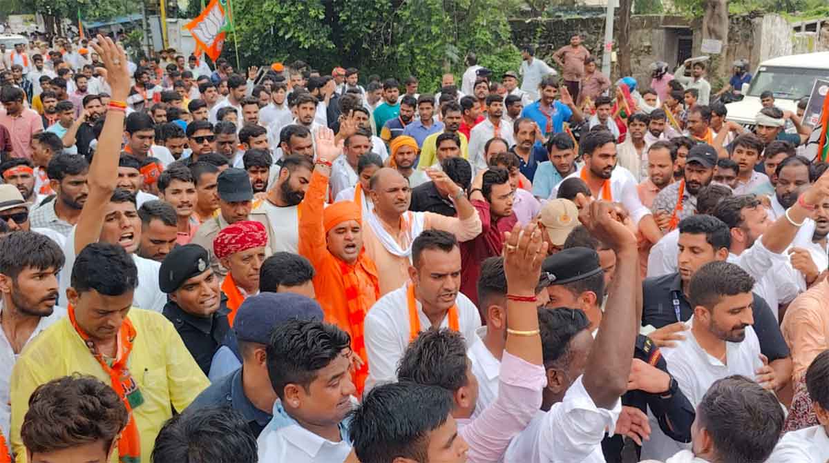 बाढ़ पीड़ितों  की मदद करेगी भाजपा : सीपी जोशी