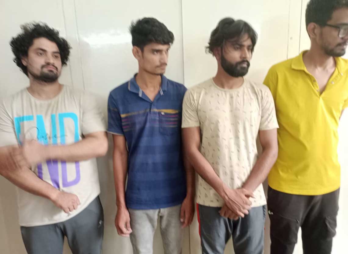 जिओ 5जी टावर लगाने का झांसा देकर भोले-भाले लोगों को बनाते थे निशाना