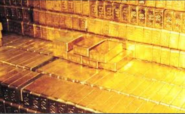 Gold Seized: करोड़ों के सोने सहित हवाई अड्डा कर्मचारियों का एक गिरोह काबू