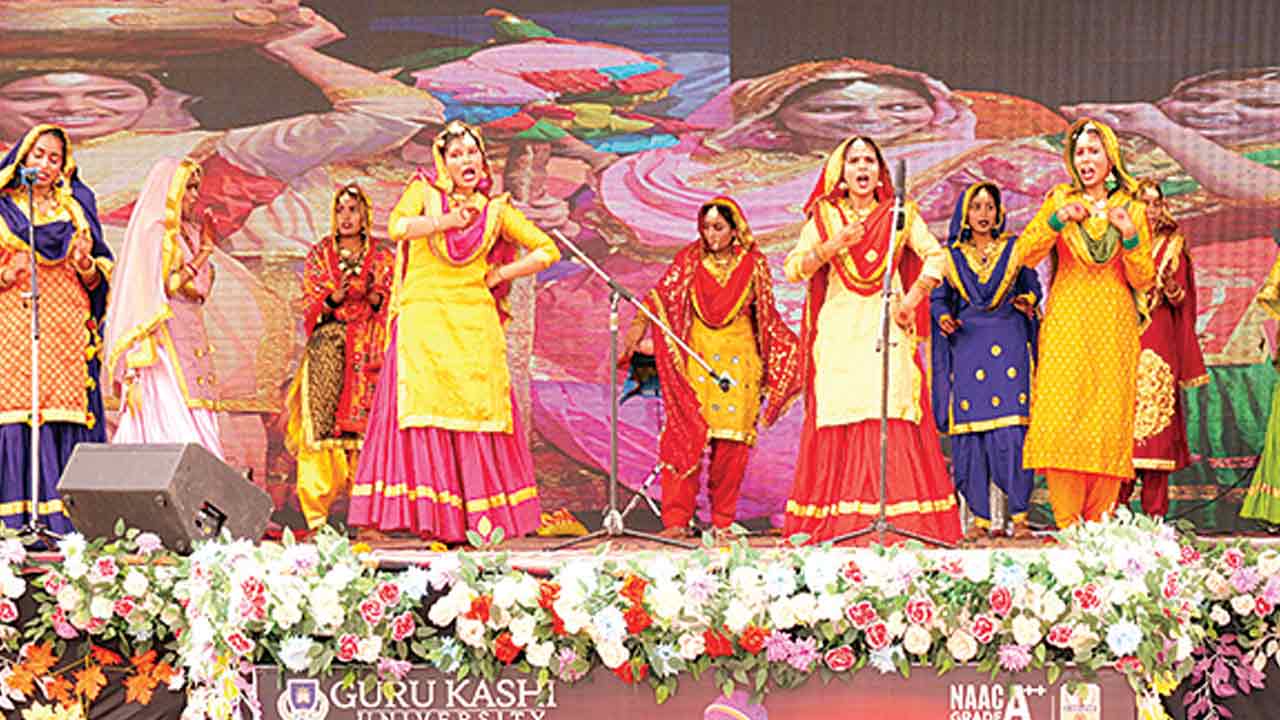 ग्लोबल गांव बना गुरुकाशी यूनिवर्सिटी का युवा मेला ‘एक्सप्लोरिका-2025’