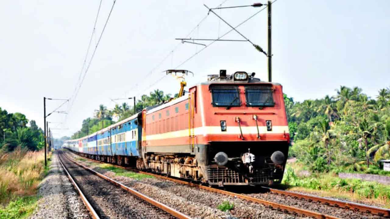 उत्तराखंड रेलवे का बड़ा कदम, रामनगर व देहरादून के बीच नई रेल सेवा को मंज़ूरी