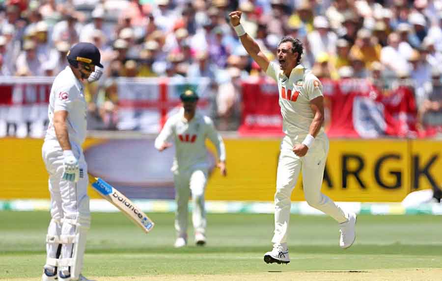 Josh Hazlewood: टी20 वर्ल्ड कप से पहले ऑस्ट्रेलिया को लगा बड़ा झटका! ये दिग्गज गेंदबाज वर्ल्ड कप से हुआ बाहर