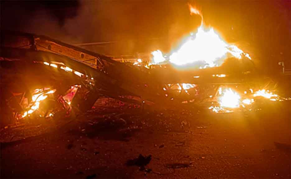 Jaisalmer Bus Fire Incident: राजस्थान-गुजरात सीमा पर बस में लगी अचानक आग, मची अफरा-तफरी