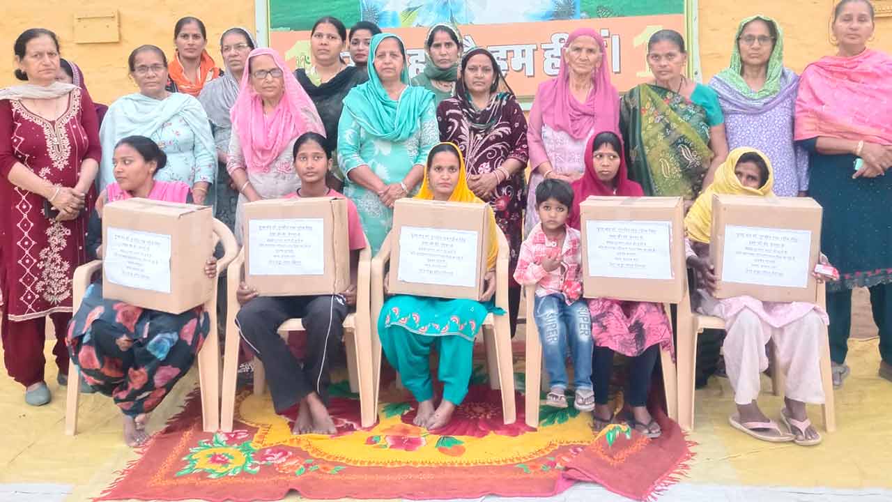 दिल करदा है सतगुरु हर वेले तैनू कोल बिठा के तकदा रहा…