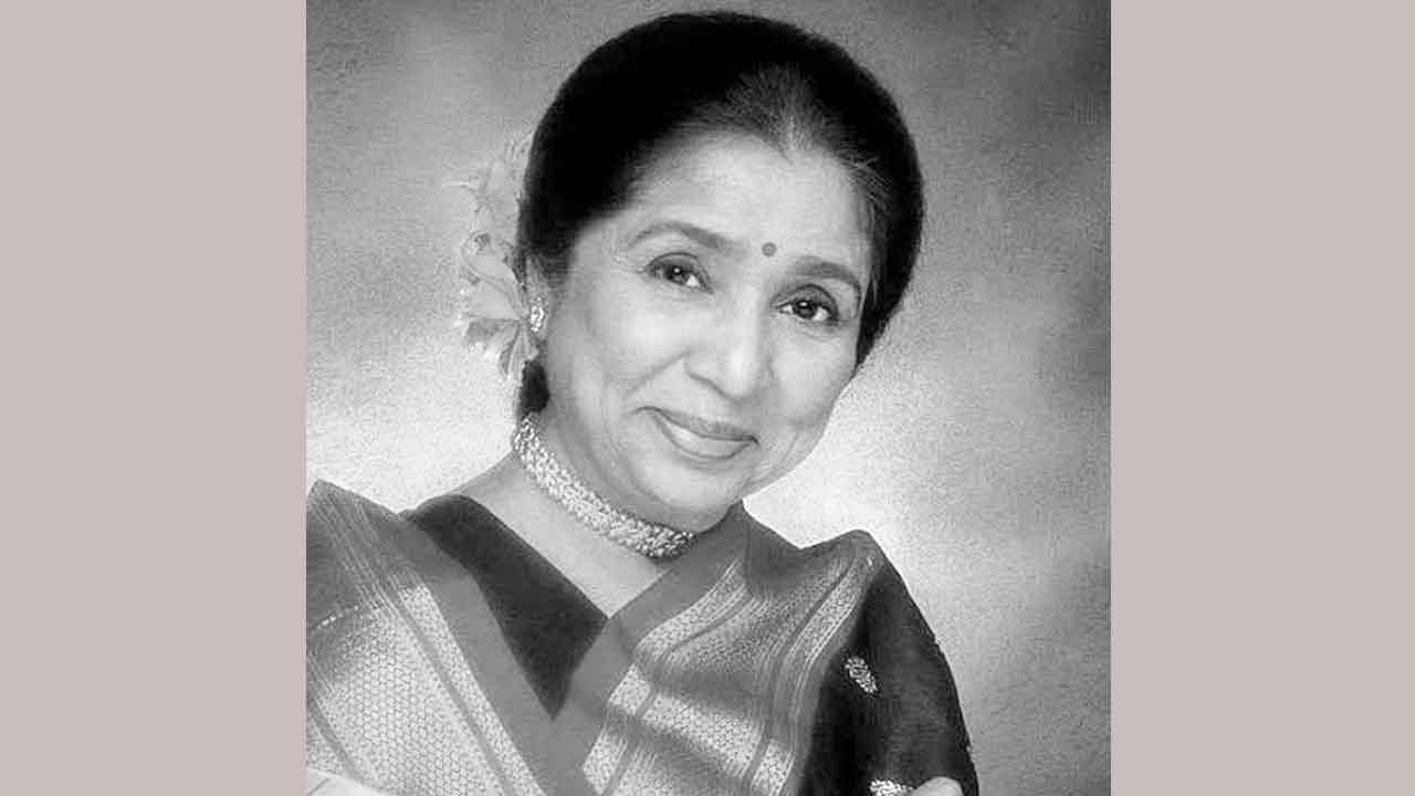 Asha Bhosle: मशहूर गायिका आशा भोसले नहीं रहीं