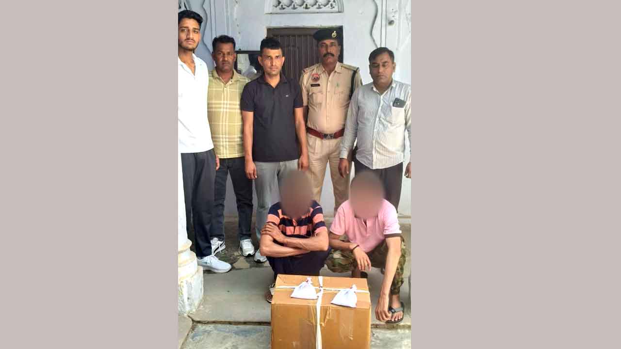 सरकारी स्कूल में चोरी की वारदात को अंजाम देने वाले गिरोह के दो आरोपी गिरफ्तार