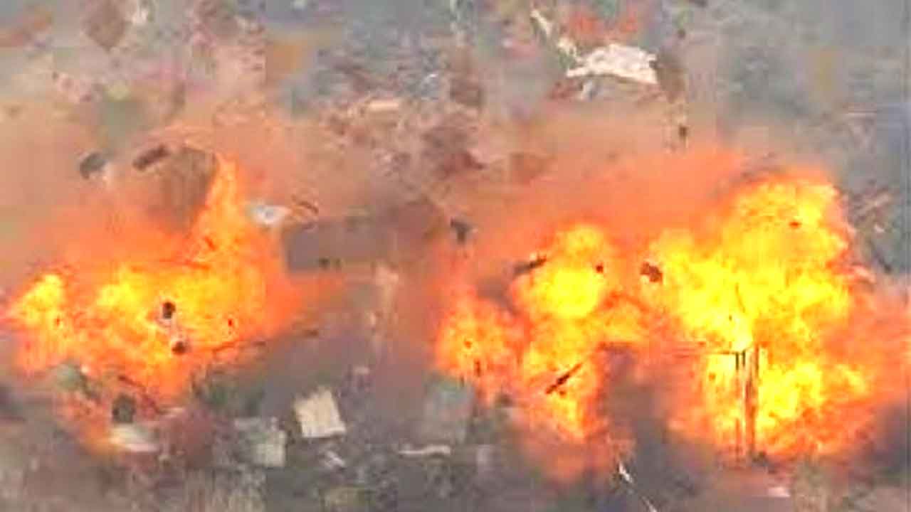 Maharashtra Factory Blast: पटाखा फैक्ट्री में विस्फोट, दो की मौत, कई घायल
