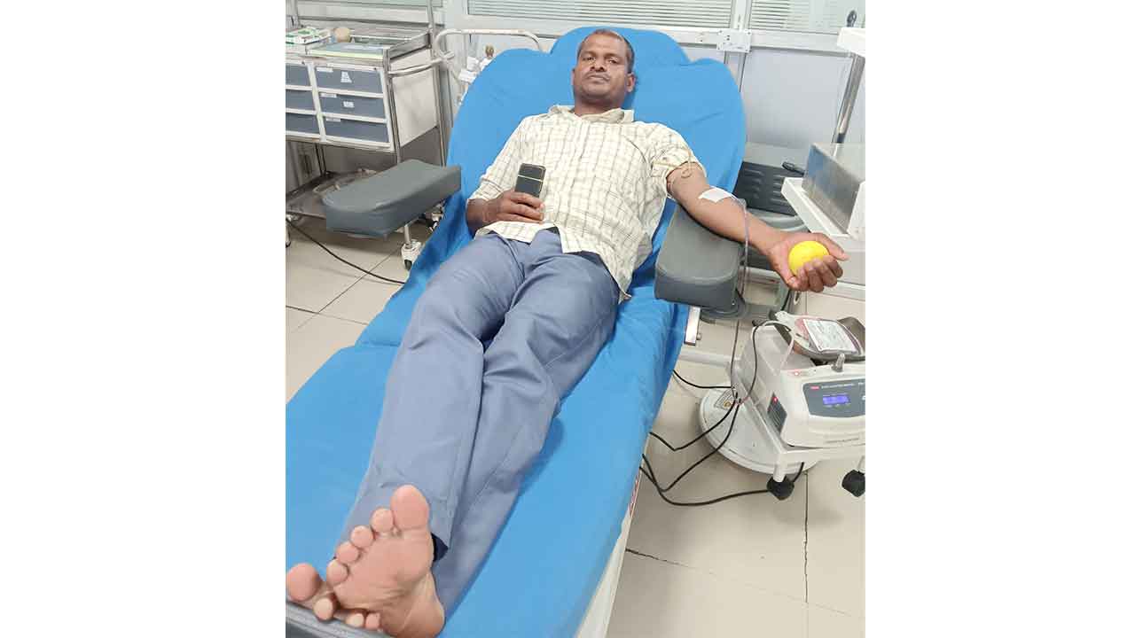 मानवता की मिसाल: जयकिशोर इन्सां ने 23वीं बार किया रक्तदान