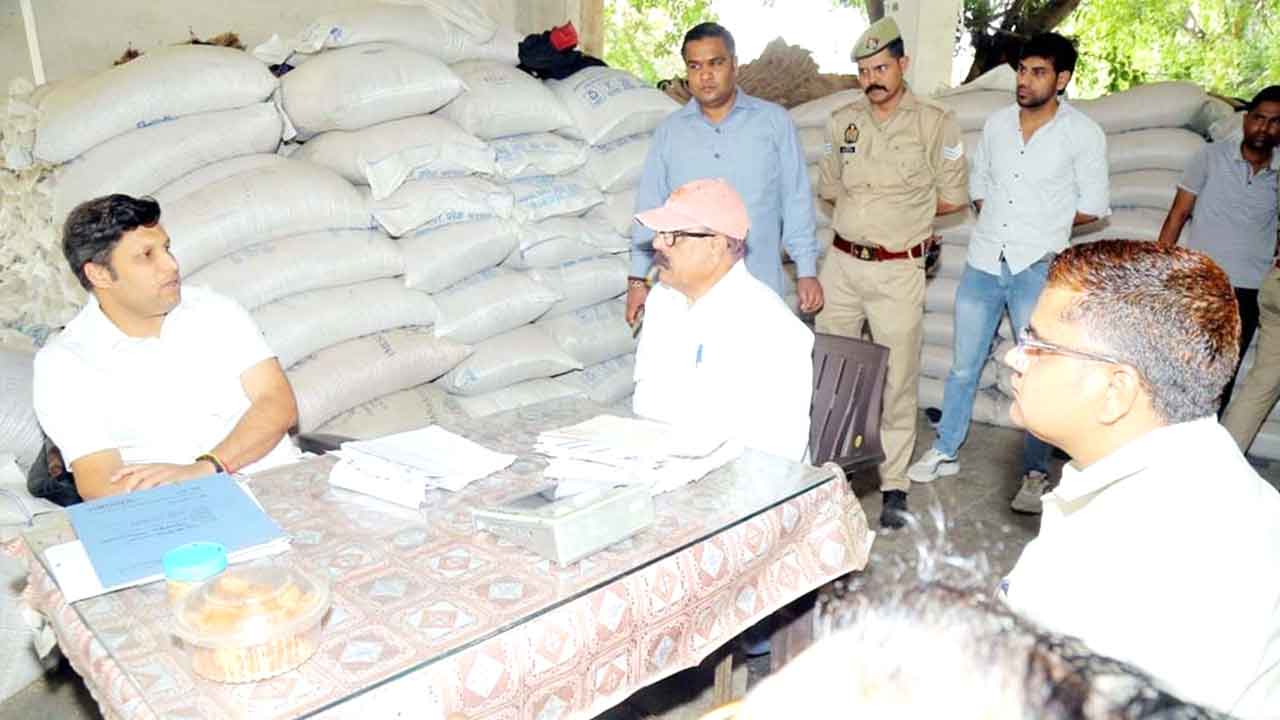 किसान हित सर्वोच्च प्राथमिकता: रविंद्र मांदड़ 