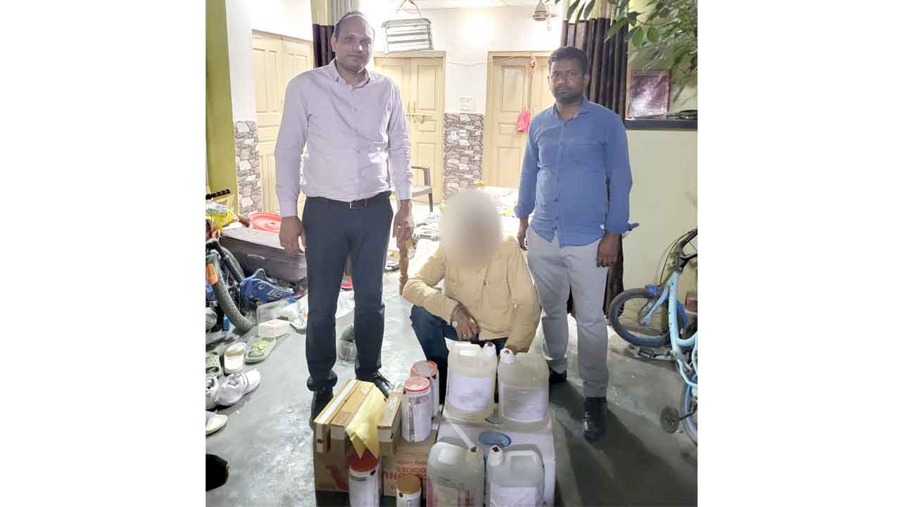 Fake Oxytocin Injection: हिसार में नकली ऑक्सीटोसिन इंजेक्शन बनाने का भंडाफोड़, मेडिकल स्टोर और सप्लायर पर कार्रवाई