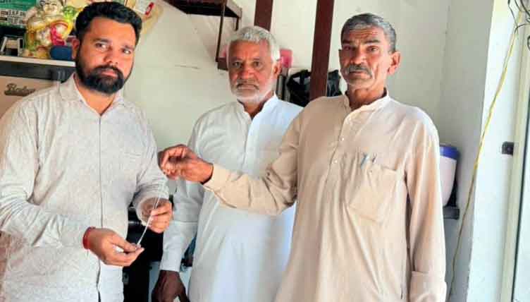 Honesty: ब्लॉक धमतान साहिब के डेरा प्रेमी सहित सरसा के एएसआई ने दिखाई कर्तव्यनिष्ठा