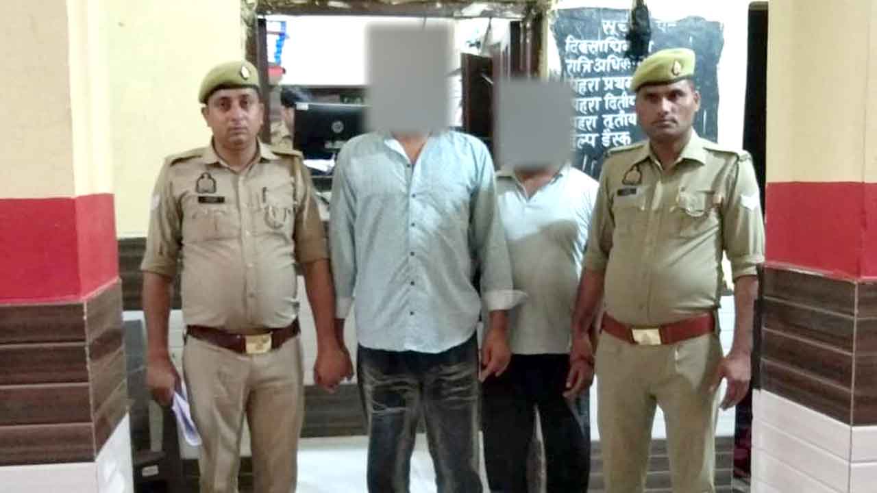 अवैध रेत खनन के आरोप में दो गिरफ्तार, डंपर व जेसीबी बरामद