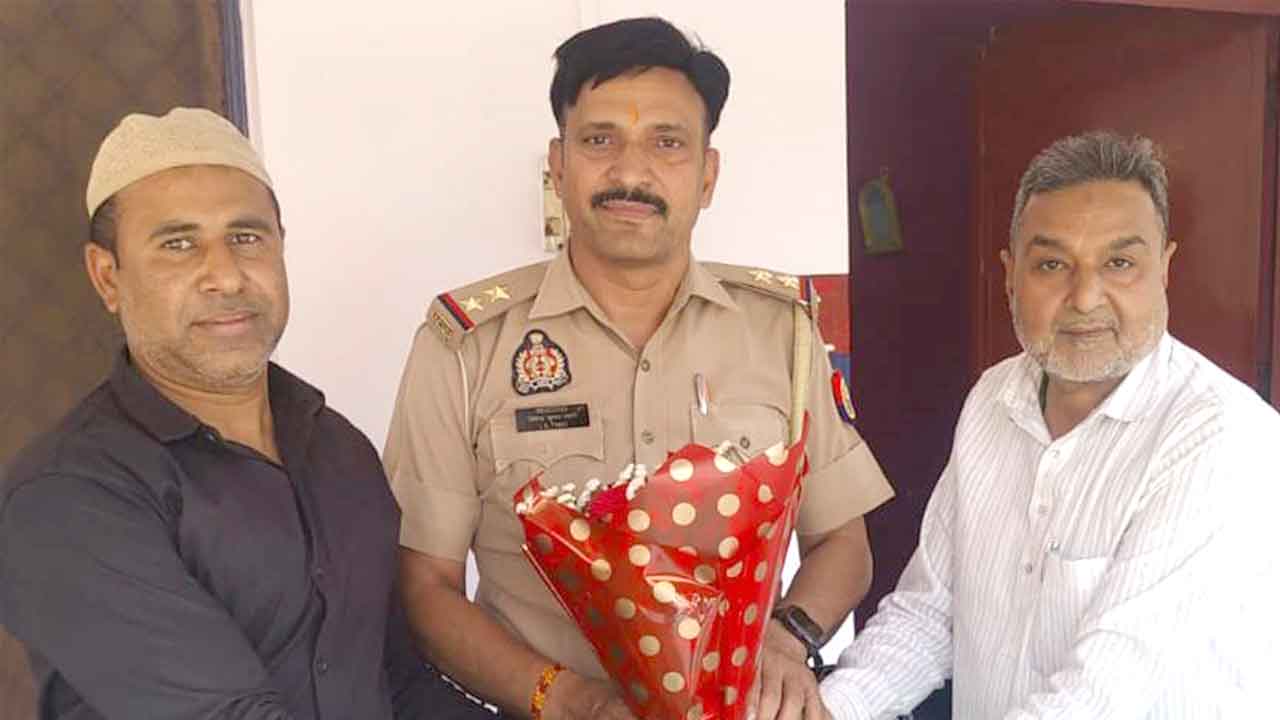 नवनियुक्त इमामगेट चौकी प्रभारी जितेंद्र त्यागी का स्वागत