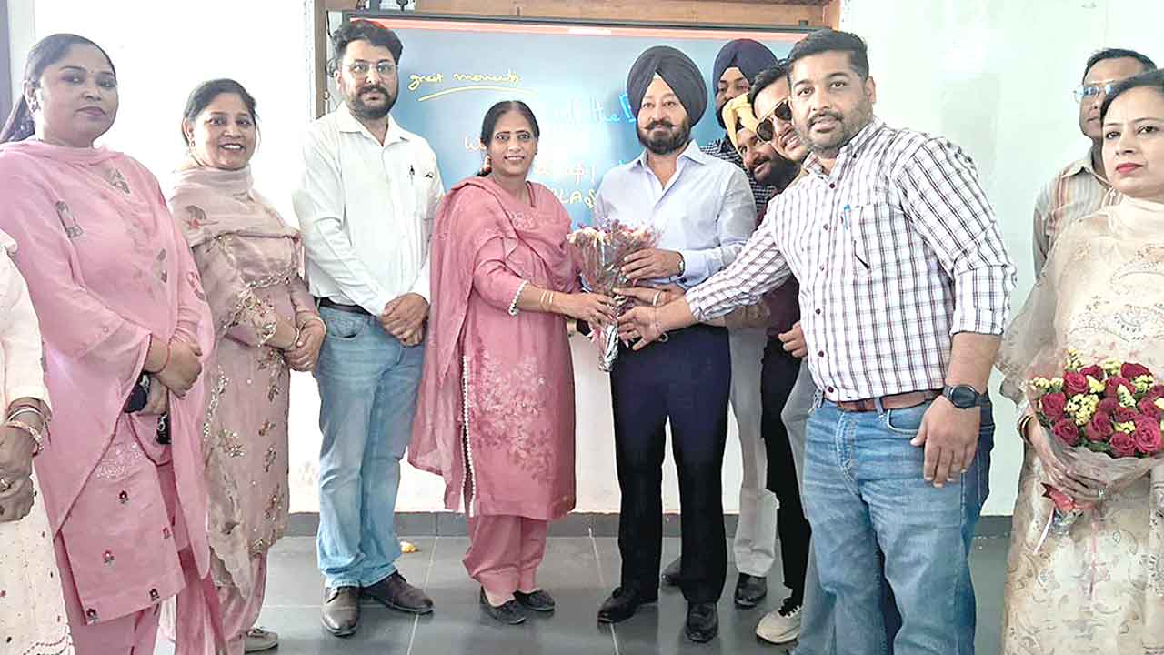 विधायक ने चार क्लासरूमों का किया उद्घाटन