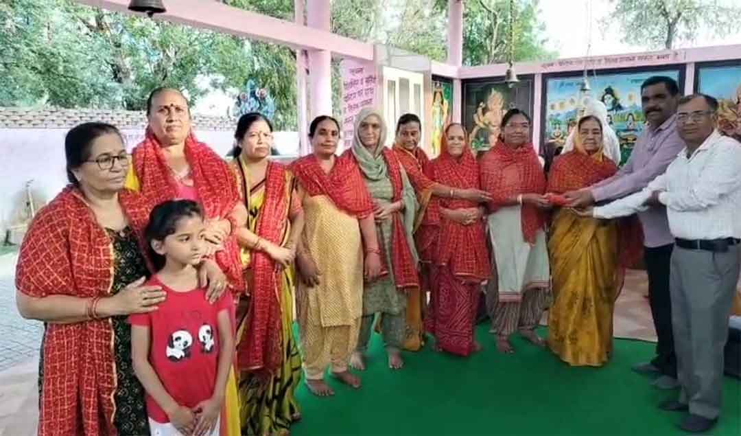 17 वर्षों से गौ-सेवा को समर्पित महिलाओं की ये ‘मंडली’