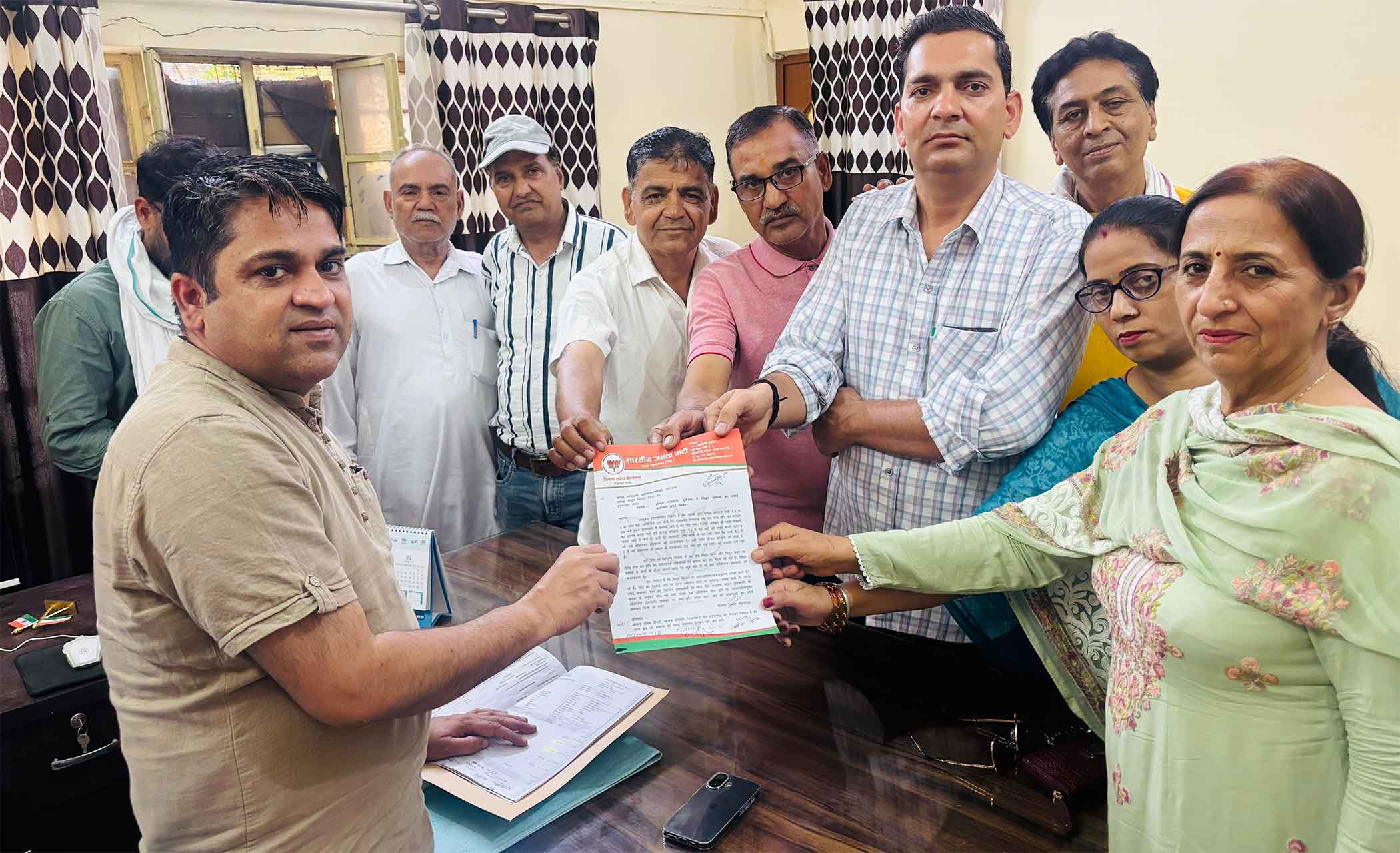 Canal Water Supply Issue: नहरी पानी की मात्रा बढ़ाने व अतिरिक्त ट्रांसफार्मर लगाने की मांग 