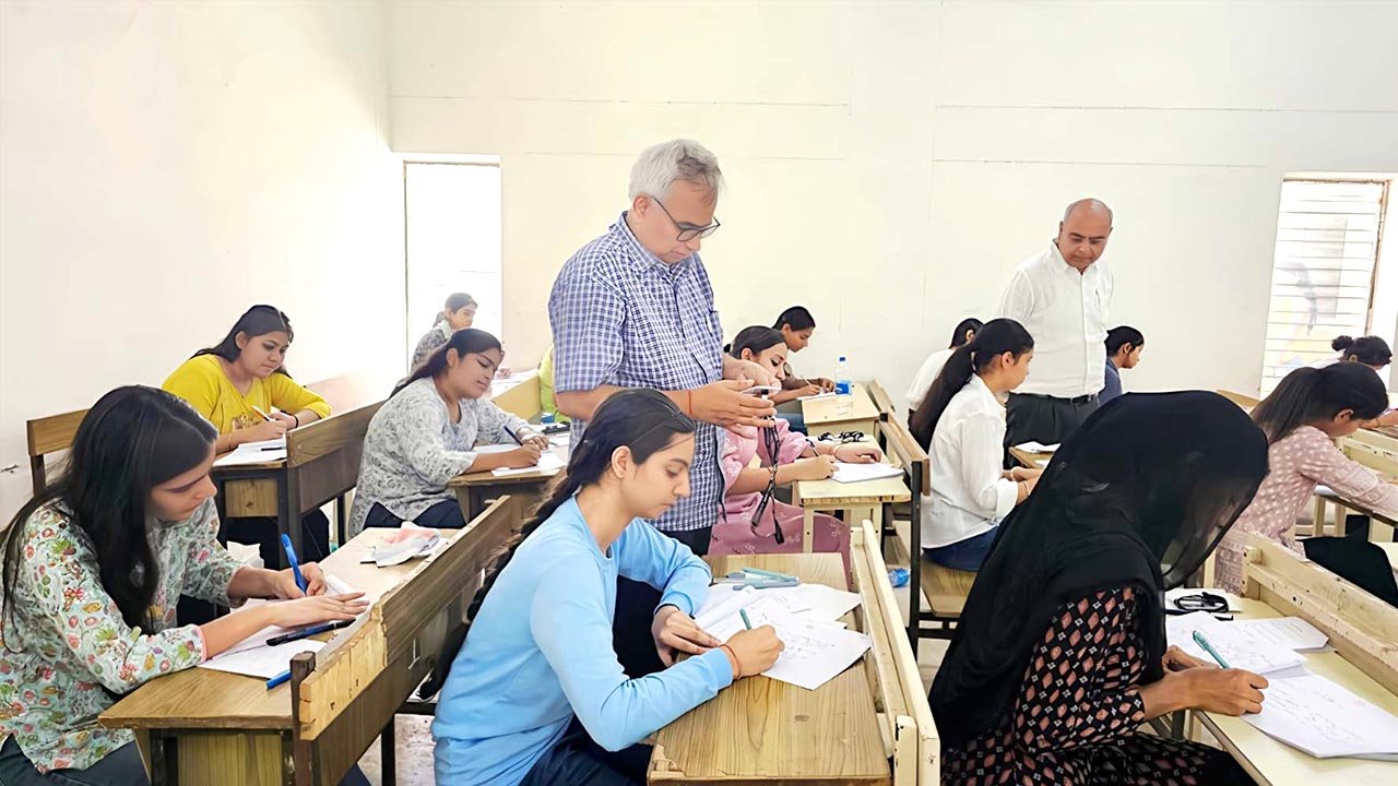 एमडीयू के कुलपति प्रो. मिलाप पूनिया ने किया सीपीएएस गुरुग्राम का दौरा
