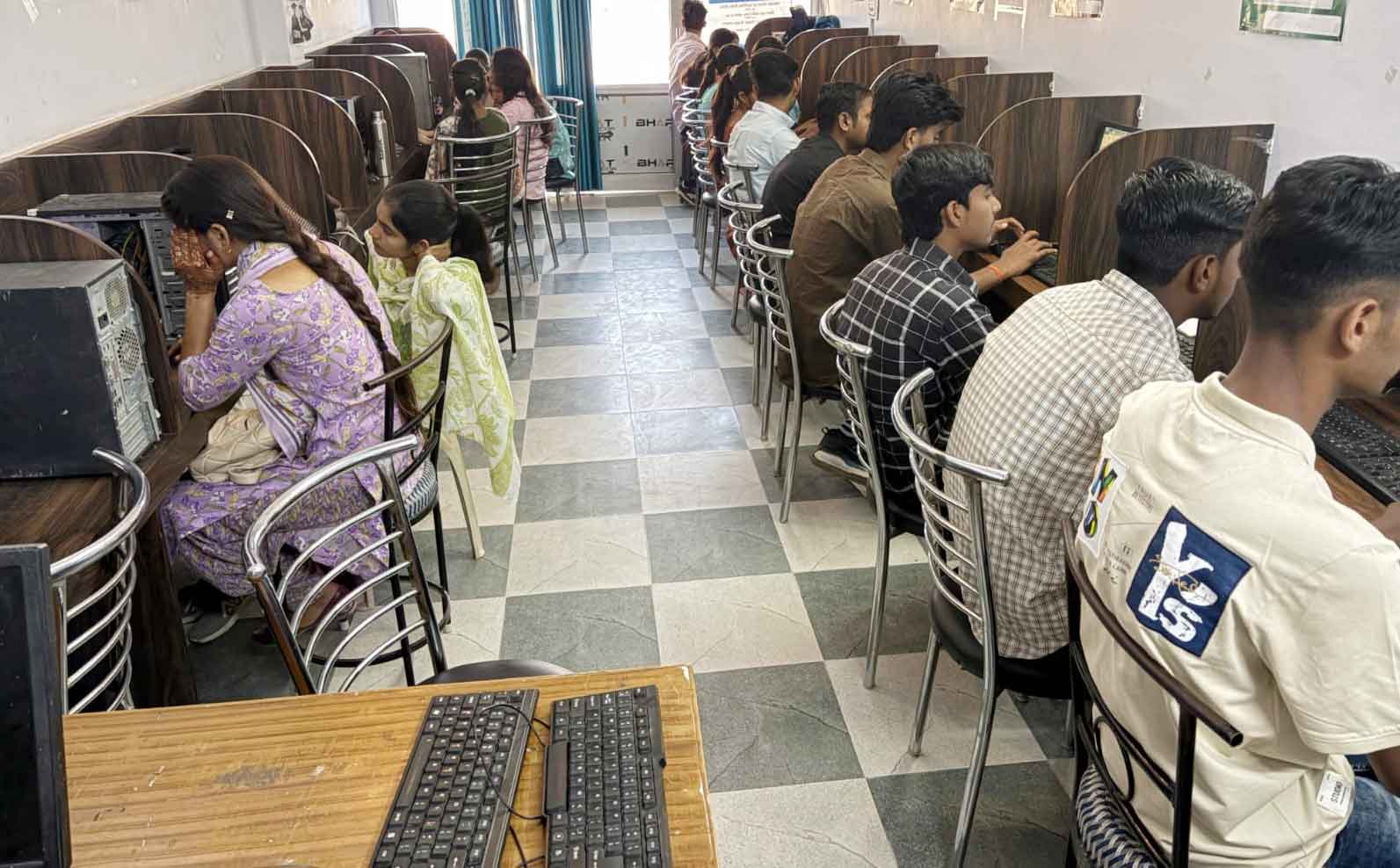 रोजगारोन्मुखी प्रशिक्षण पर जोर 