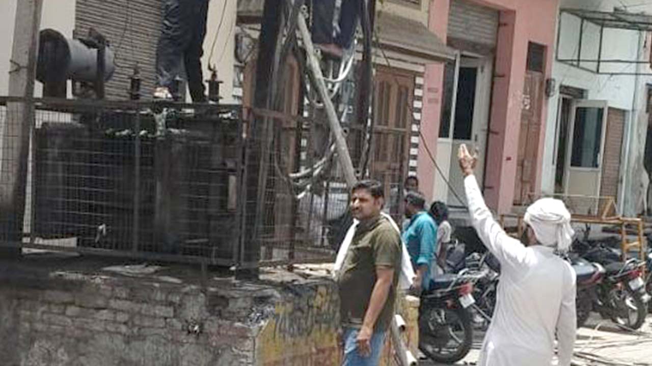 मोहल्ला सरावज्ञान में खराब हुए ट्रांसफार्मर को कराया दुरुस्त, राहत
