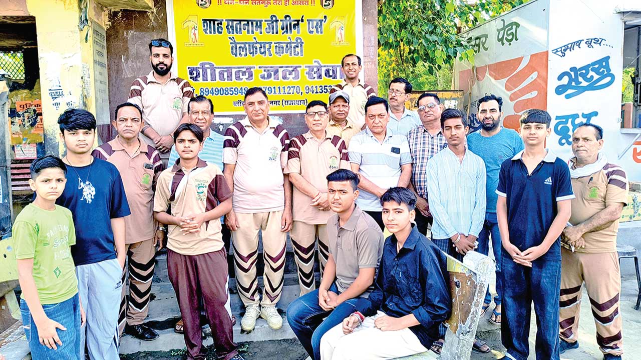 डेरा सेवादारों ने श्रीगंगानगर में शुरू की शीतल जल सेवा, राहगीरों को मिलेगी राहत