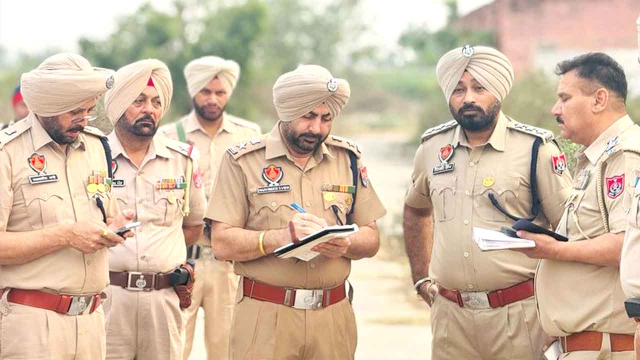 पंजाब पुलिस ने पाकिस्तान समर्थित ‘ड्रोन–ड्रग्स–गन’ नेटवर्क को तोड़ा, ‘गैंगस्टरों पर वार’ अभियान के तहत 65 करोड़ की संपत्ति फ्रीज़