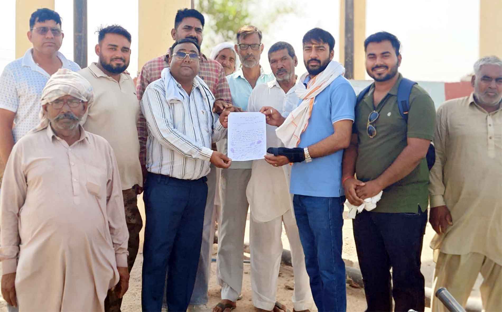 Villagers Protest: अमरपुरा थेड़ी में पेयजल संकट पर ग्रामीणों का प्रदर्शन 