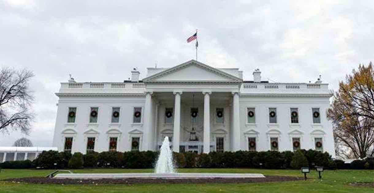 White House Attack: व्हाइट हाउस के पास कुछ देर के लिए 'लॉकडाउन'