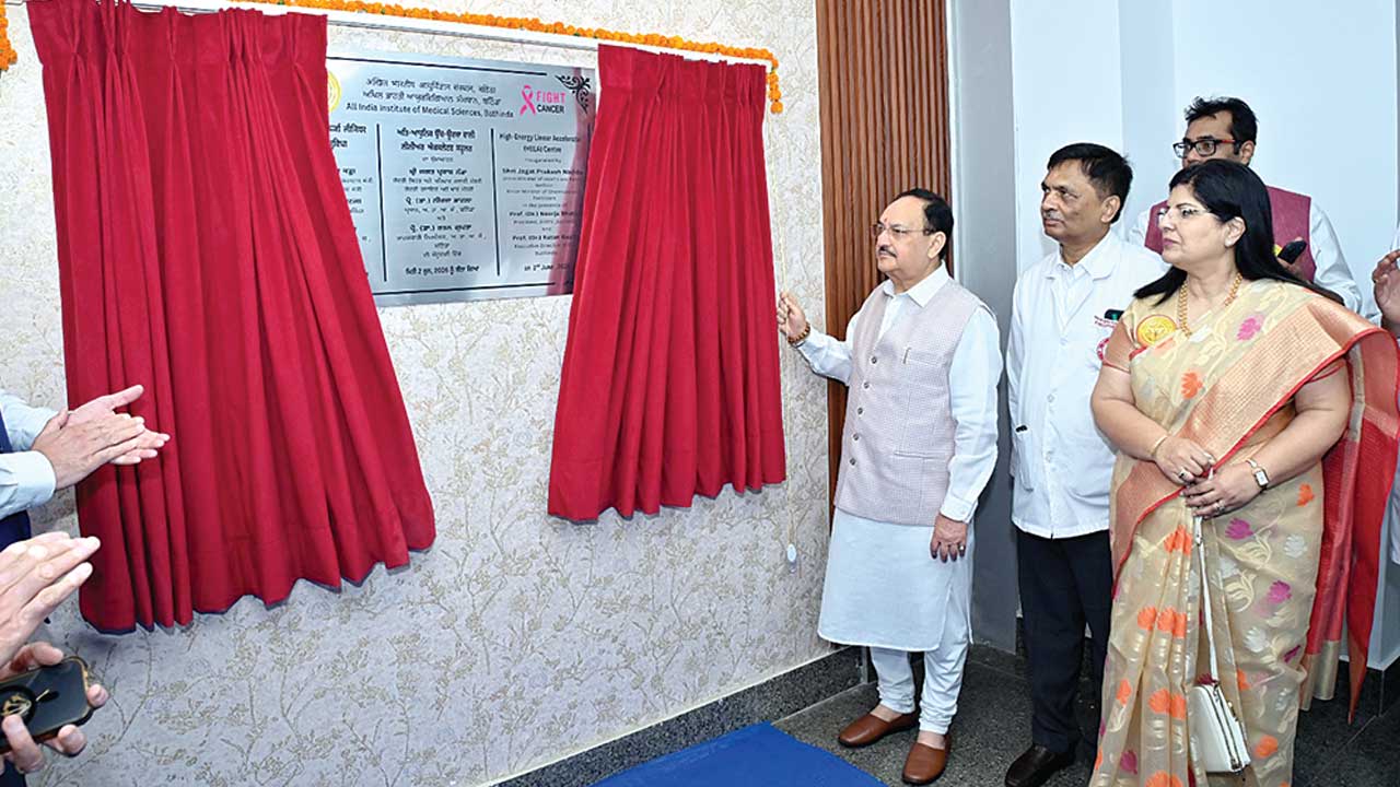 AIIMS Bathinda: एमस में अत्याधुनिक पीईटी-सीटी सुविधा व दूसरी हाई एनर्जी लीनियर एक्सेलेरेटर सुविधा शुरु 