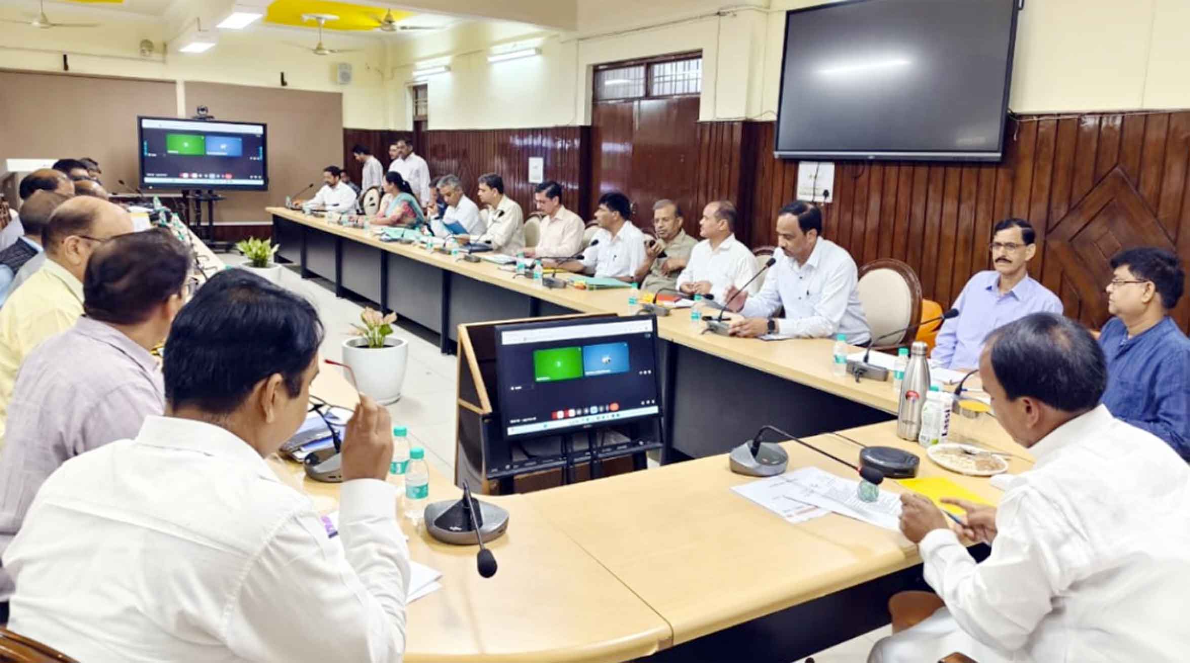 Uttarakhand News: विद्यालयों में शिक्षा व्यवस्था को और सुदृढ़ बनाने के निर्देश, अनुशासन और नेतृत्व विकास पर विशेष ध्यान