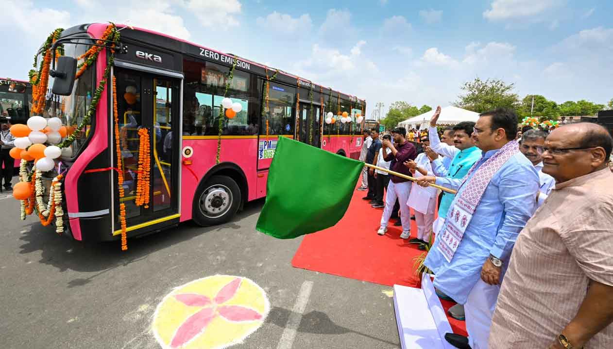 Rajasthan Roadways Latest News: राज्य के 9 शहरों के लिए 1150 इलेक्ट्रिक बसें स्वीकृत, अब तक मिली 250 ई-बस