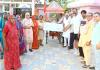 श्री राम प्रभात फेरी मंडल ने गौसेवा के लिए दिए 51 हजार रुपए 