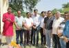 राहगीरों की प्यास बुझाने के लिए इस ट्रस्ट ने लगाया बिजली बोर्ड परिसर में वाटर कूलर
