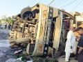 Bus Accident: बिजली के खंभे से टकराई अनियंत्रित बस, एक की मौत, 11 गंभीर घायल