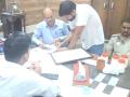 कण्डेला में पनीर फैक्ट्री पर एसडीएम कैराना की छापेमारी, सैंपल भरे