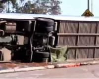 Road Accident: बस पलटने से मचा हड़कंप, 50 से ज्यादा यात्री थे सवार