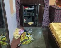 सूने मकान से नकदी व मोबाइल चोरी