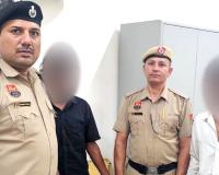 मोटरसाइकिल पर मादक पदार्थ लेकर जा रहे दो आरोपी गिरफ्तार