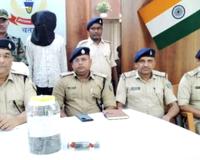 दिल्ली जा रही 2.9 किलो अफीम बरामद, चतरा पुलिस ने कूरियर दबोचा