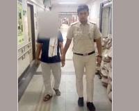 चावड़ी बाजार में दुकान से 3.85 लाख की चोरी, पुलिस ने दुकान के ही कर्मचारी को किया काबू