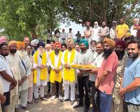 गाँव लड्डा में नहरी पानी की पाइप लाइन बिछाने का काम शुरू