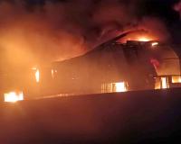 Gurugram Factory Fire: मुशेदपुर-खुर्रमपुर के पास फैक्ट्री में लगी भीषण आग, लाखों का नुकसान
