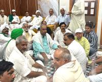 उचित मुआवजा नहीं, कंपनियों के हाथों नहीं होने देंगे जमीन को बर्बाद