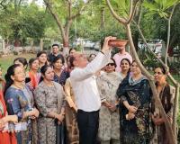 Birds Nurturing: नौतपा की तपिश में परिंदों को मिला जीवनदान 
